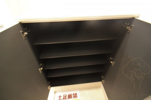 プライマル新大阪の玄関