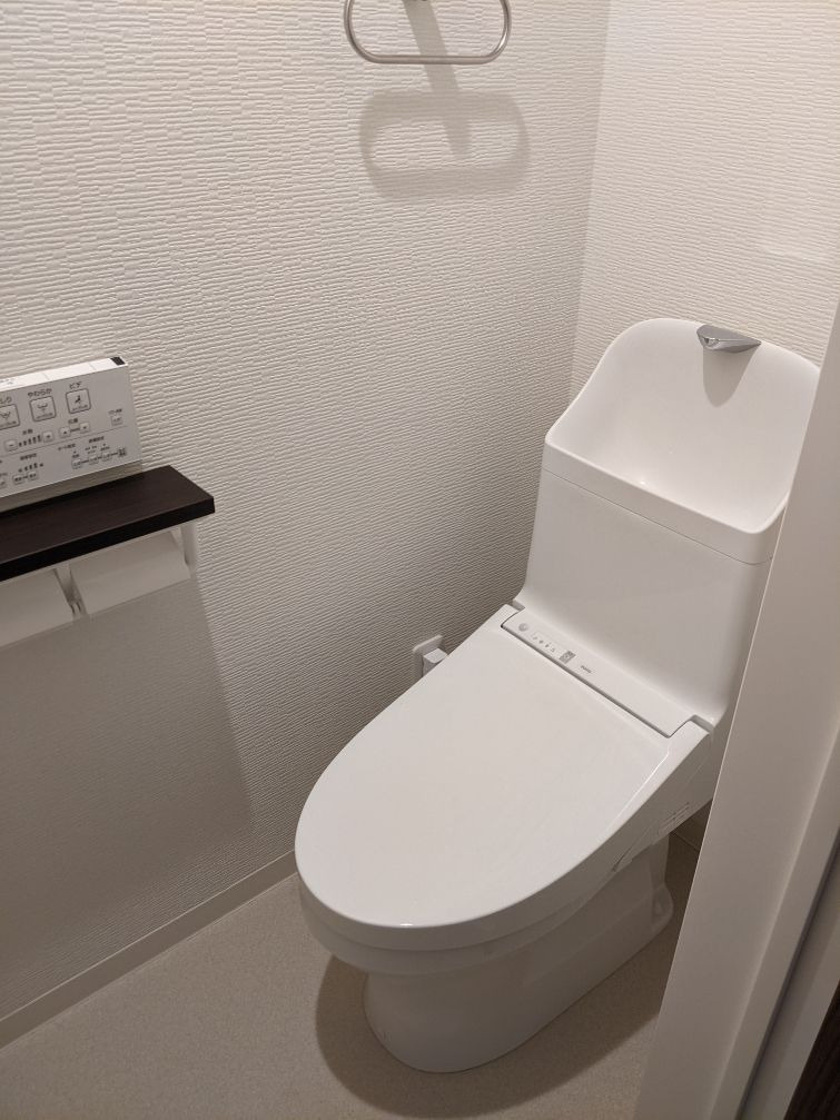 プルメリア周船寺駅前のトイレ