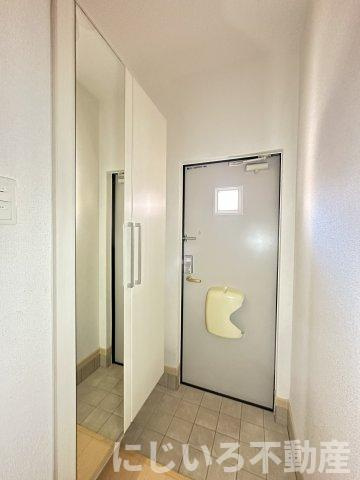 セレブリティCの玄関