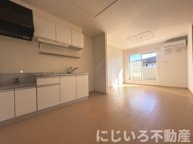 セレブリティCの居間・リビング