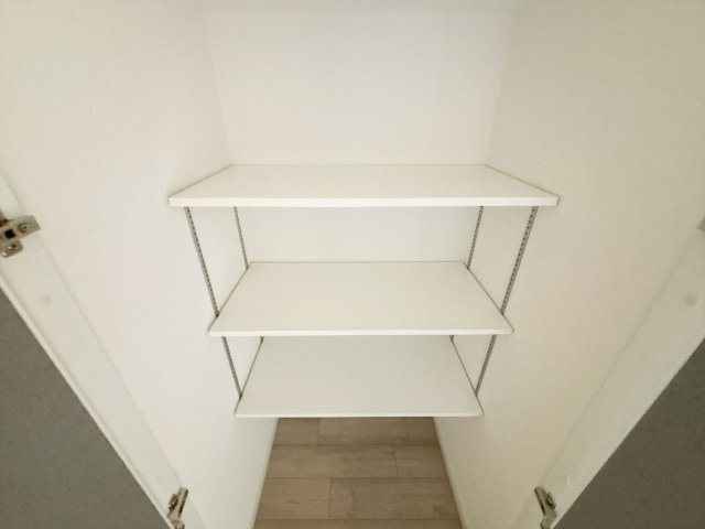 【収納】 | エステスクエアふじみ野B棟　(ふじみ野店) | 使い勝手の良い可動棚付き収納