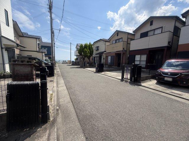 明石市大久保町江井島戸建の前面道路含む現地写真