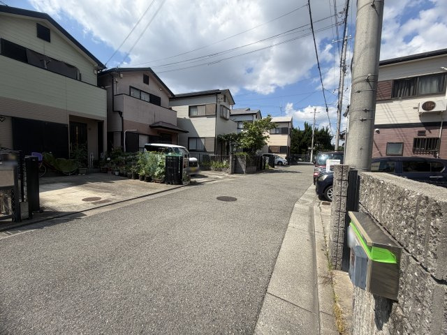 明石市大久保町江井島戸建の前面道路含む現地写真
