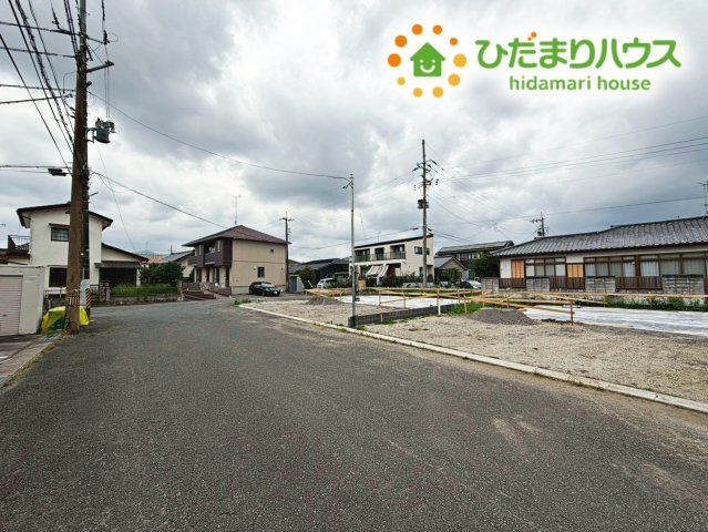 いわき市平下平窪第12　新築戸建　2号棟の駐車場|小学校が近く、お子様の通学も安心ですね☆彡