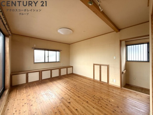 中山台戸建の居間