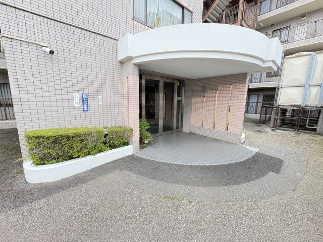 リーベスト昭島のエントランス