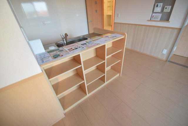 グランシャリオのその他|カウンター下に便利な収納付