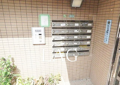 【エントランス】 | エッセレコモード | エントランスになります。