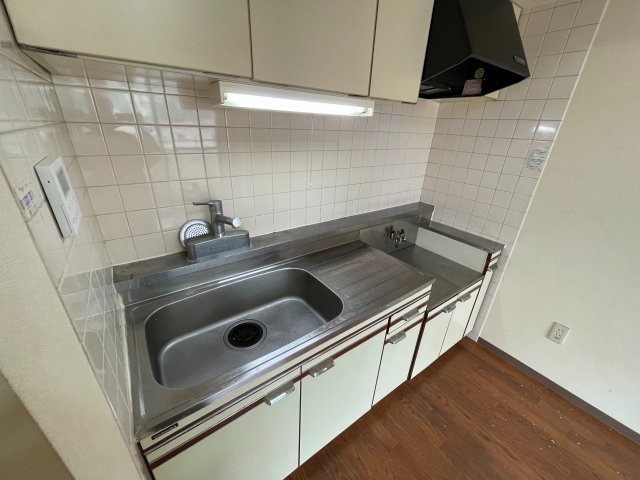 プレステージ府中のキッチン|※別号室参考写真です