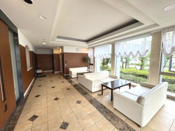 ポレスター前橋本町のロビー