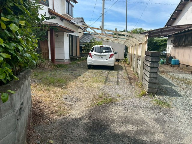 中西町　中古戸建の駐車場|【駐車場】