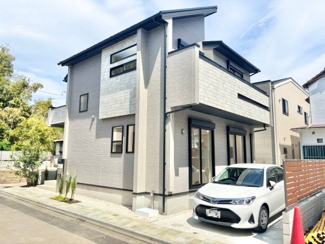 世田谷区喜多見4丁目　新築戸建　残1棟の外観|現地ご見学希望・資料請求などお気軽にお問い合わせ下さい！
03-5990-5201