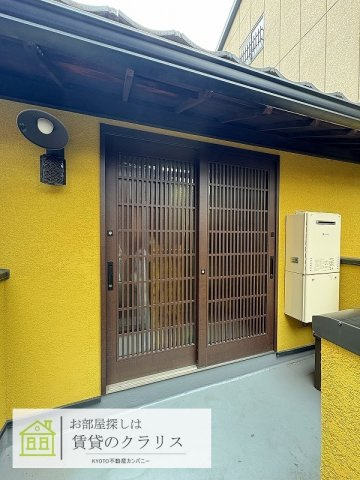 東山区森下町の現代風京町家