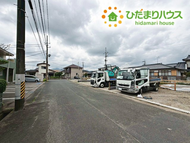 いわき市平下平窪第12　新築戸建　3号棟の前面道路含む現地写真|小学校が近く、お子様の通学も安心ですね☆彡