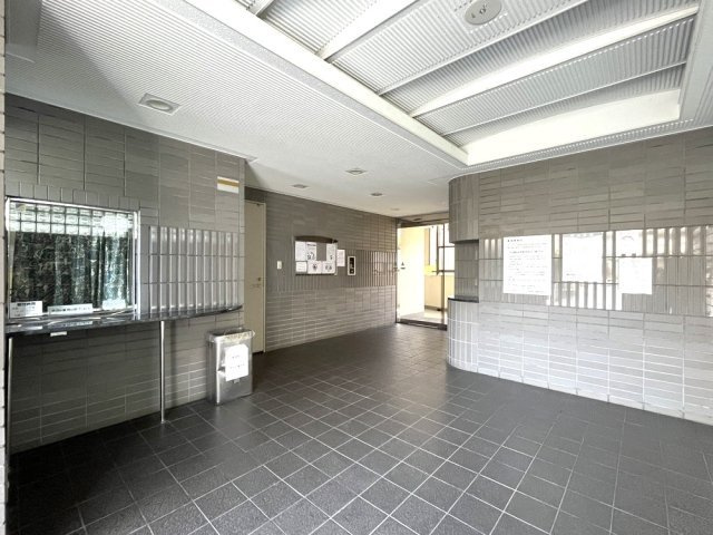練馬区関町北２丁目の賃貸マンションのロビー