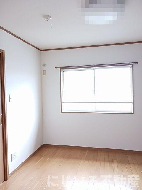 ヴィラ・ファミールAのその他