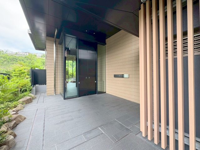 宝塚市栄町３丁目の賃貸マンションのエントランス|エントランスです