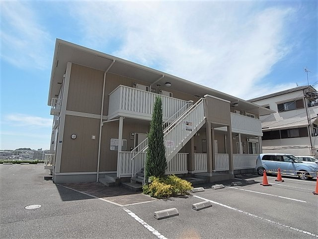 ラフォーレ名倉の外観|大和ハウス施工の綺麗なハイツ