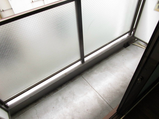 枚方市津田西町２丁目の賃貸マンションのバルコニー