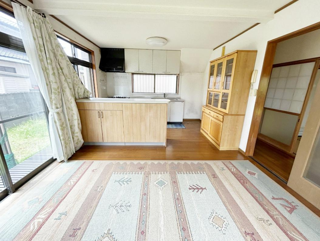 ひたちなか市相金町　中古戸建の居間・リビング