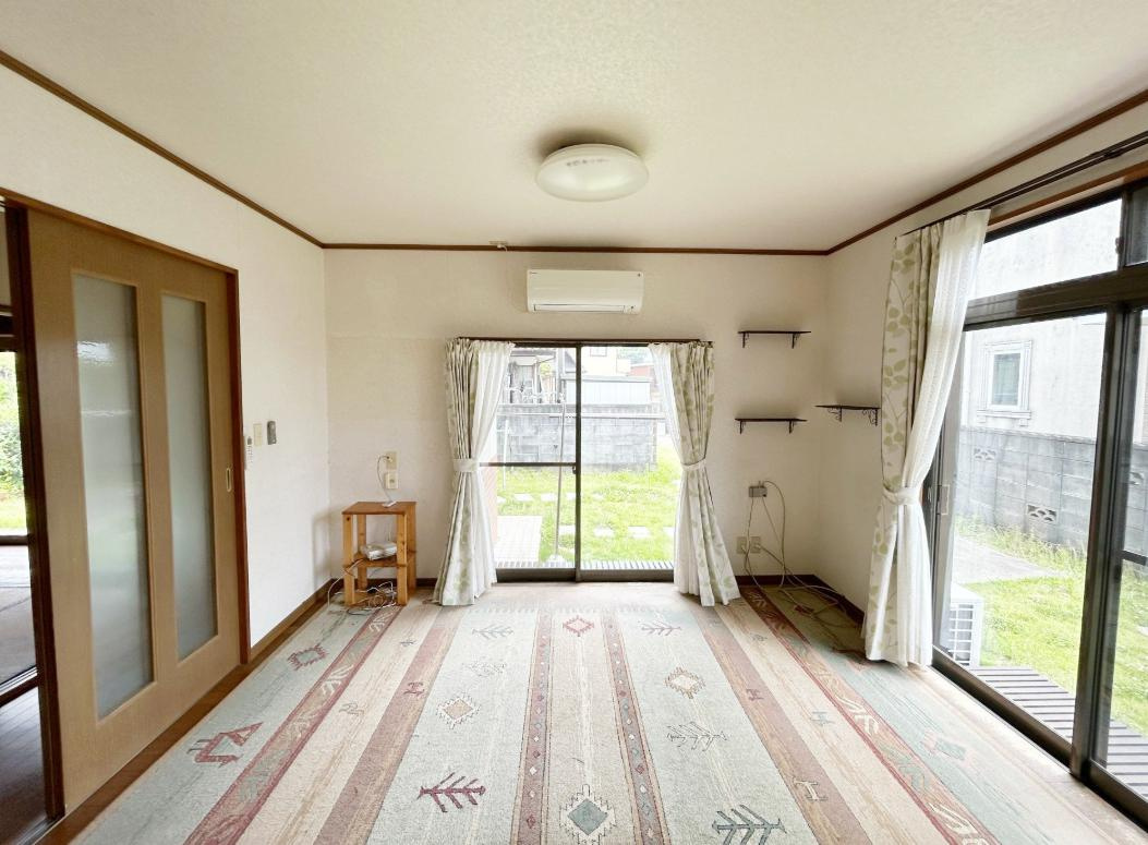 ひたちなか市相金町　中古戸建の居間・リビング