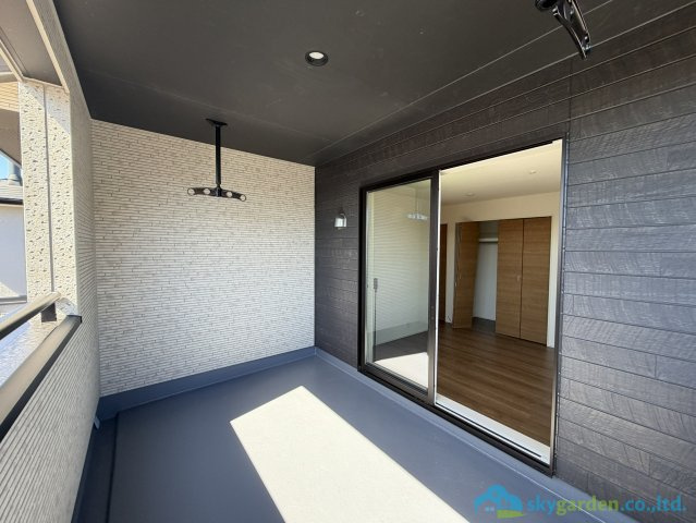 平塚市ふじみ野1丁目3期　新築戸建　全1棟1号棟のバルコニー