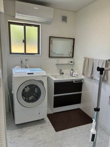 福井市木田3丁目　中古戸建の独立洗面台