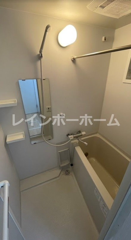 セレステ柳瀬川3号棟の浴室