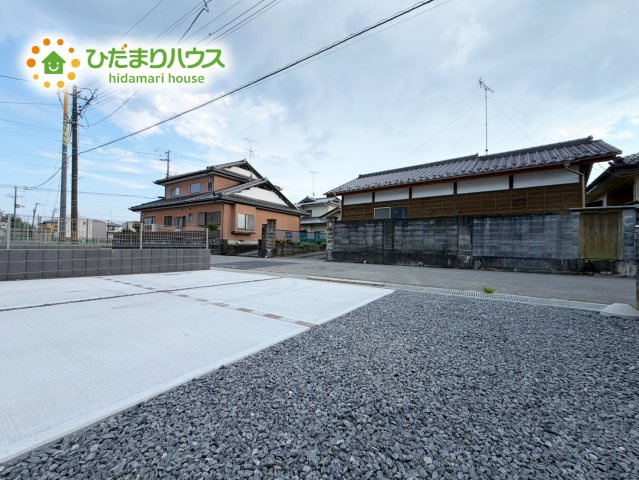 いわき市錦町江栗1丁目第2　新築戸建　1号棟の駐車場|時間がない時もらくらくと車の出し入れができる並列駐車場を完備！！