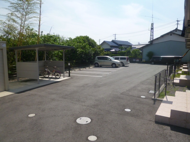 MerveillePlace壱番館の駐車場|駐車場です