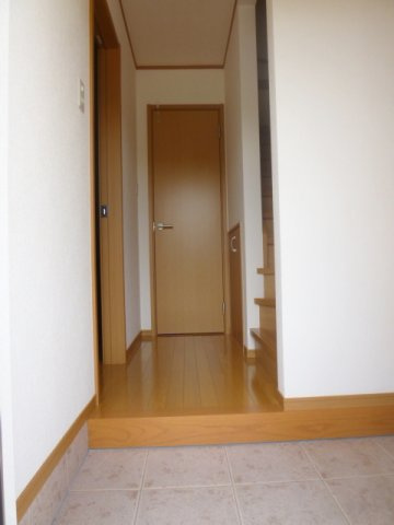 MerveillePlace壱番館の玄関|ゆったりとした玄関です