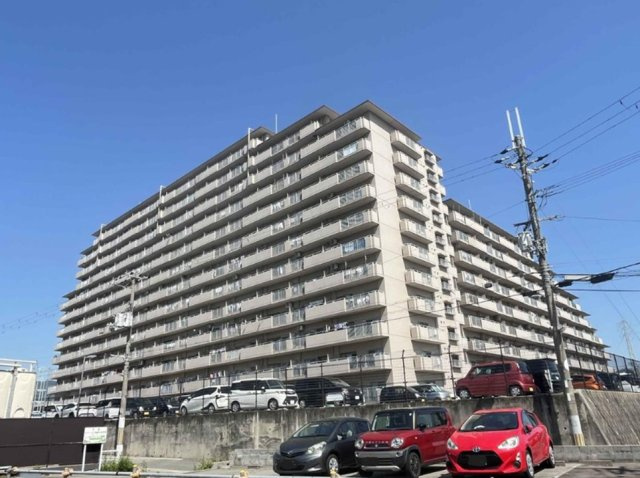 シャルマンコーポ伊丹の外観
