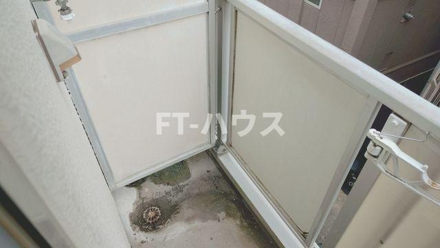 レナジア京成大久保のバルコニー