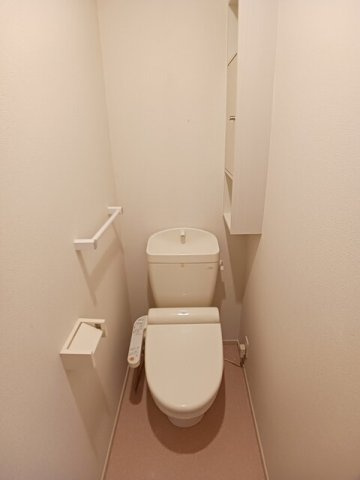 グラシアスのトイレ|コンパクトで使いやすいトイレです