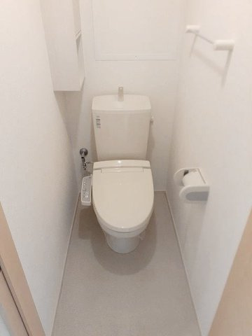 グランソレイユのトイレ|落ち着いたトイレです