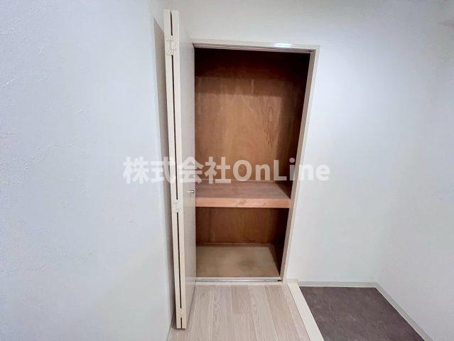 八尾市荘内町１丁目の賃貸マンションの収納