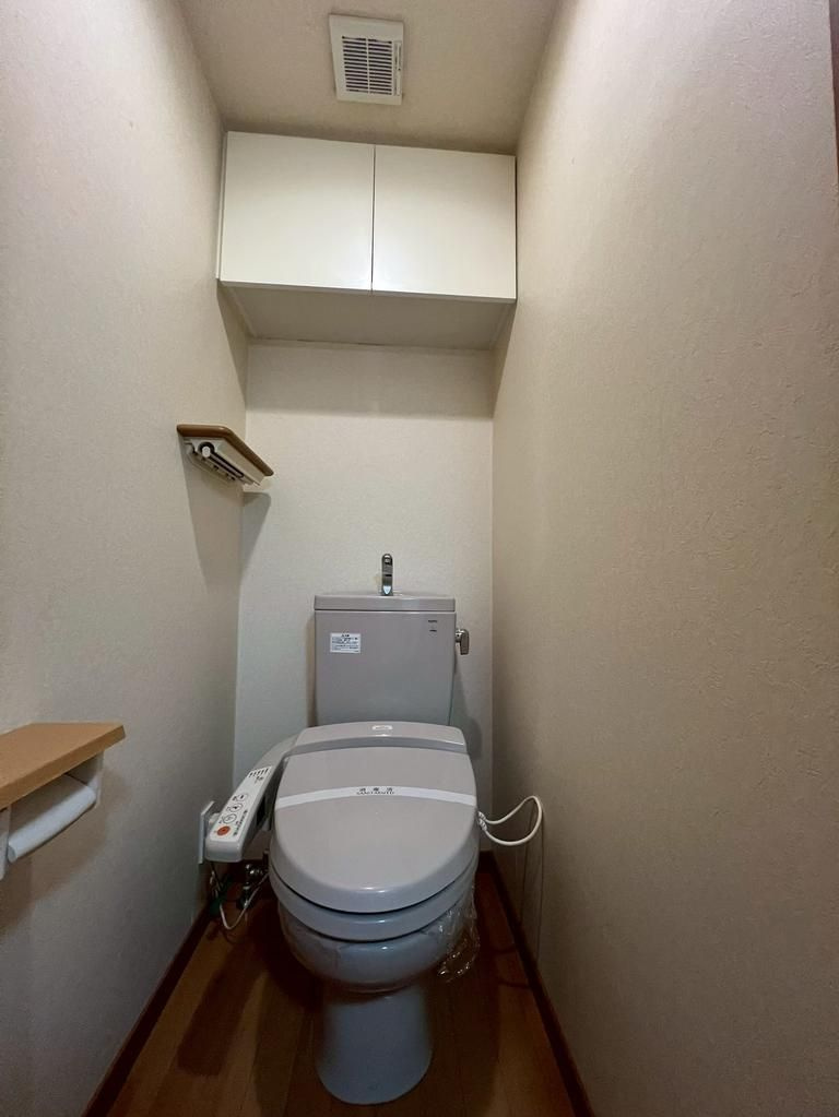 ルーブル上池台弐番館　２０４号室のトイレ|トイレ