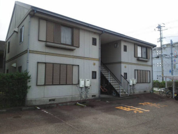 フジパレス高知 G棟の外観