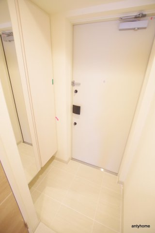 アーバネックス本町　仲介手数料無料の玄関