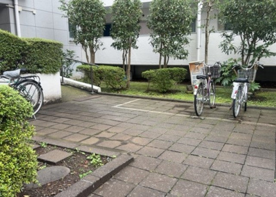【駐輪場】 | ファミール西八王子 | マンションの駐輪場は、事前に空きがあるか確認を取ると安心です。せっかく入居したのに駐輪スペースがない！なんてことになったら大変ですよね。そこで、内見時や購入前にはまず事前に確認しておくと良いでしょう。