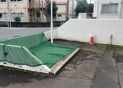 【設備】 | ファミール西八王子 | 共有部分は、住民なら誰もが使える設備のこと。例えば駐車場やエレベーター、インターネット設備、セキュリティ設備などがあります。他にも、マンションの廊下・外部階段やエントランス・ゴミ置き場などがあります。
