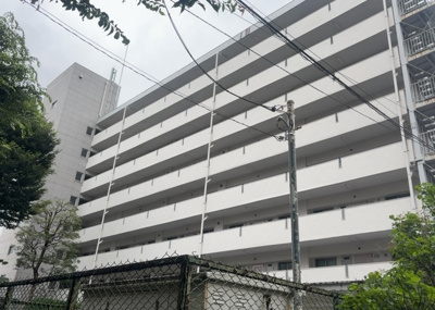 【構造・工法・仕様】 | ファミール西八王子 | ＲＣ造、Reinforced Concreteは直訳すると補強されたコンクリートです。主に柱や梁・床・壁が鉄筋とコンクリートで構成おり、鉄筋を組んだ型枠にコンクリートを流し込んで固めたものを指します。
