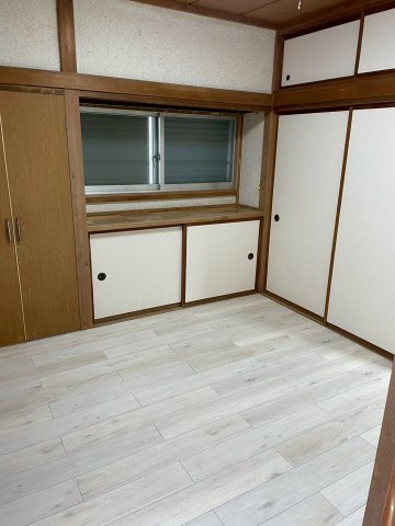 飯能市岩沢　戸建ての洋室