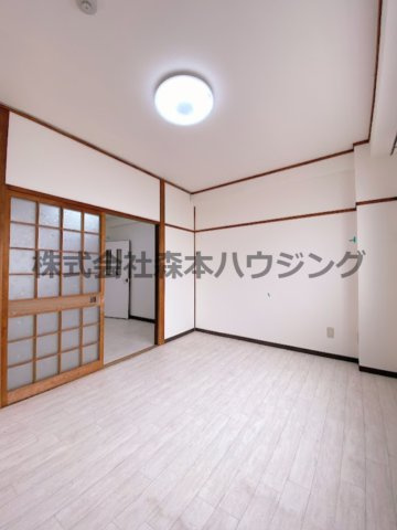 【洋室】 | 　GMビル第三 | 個人の部屋や寝室として使える洋室です