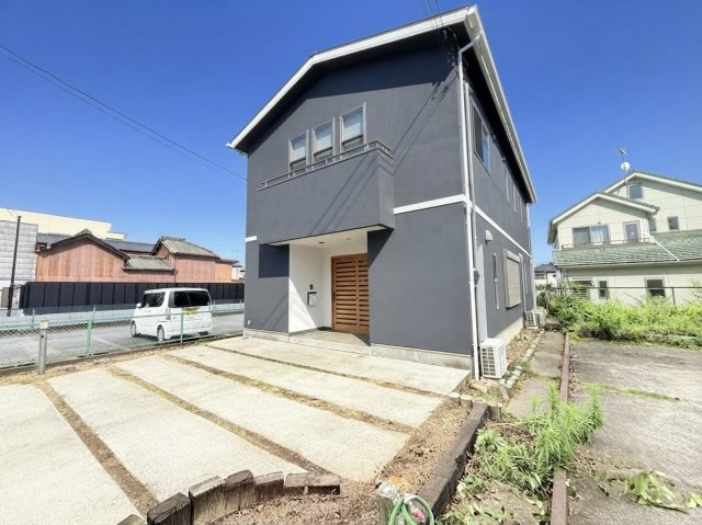 【駅近！】常総市水海道栄町中古戸建の駐車場