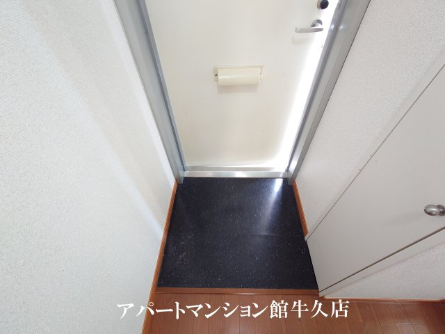 レオパレスさくらの玄関