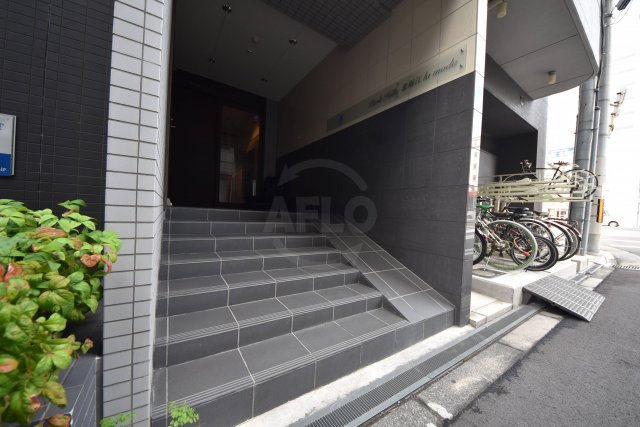 PARK Hills 北堀江 la moda(パークヒルズ北堀江ラモーダ)のエントランス|PARK Hills 北堀江 la moda(パークヒルズ北堀江ラモーダ)　エントランス