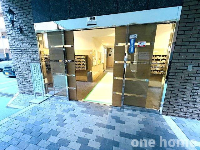 新大阪グランドハイツ1号棟のエントランス|◆総戸数302戸の管理良好なビッグコミュニティです！