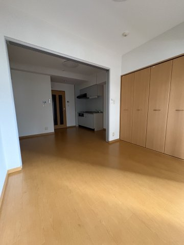 【居間・リビング】ONE ROOF FLAT FUKUSHIMA 