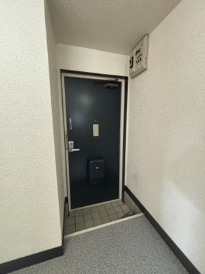【玄関】 | グリーンプラザ | 洗濯置き場